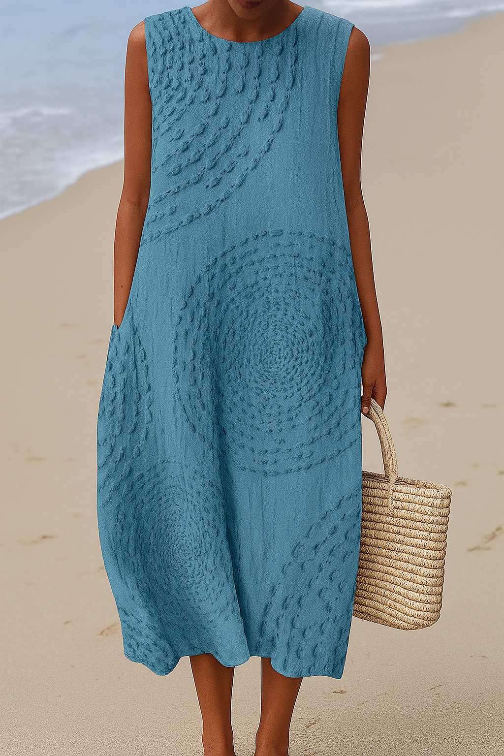Addison | Sleeveless midi dress  Simple elegance for summer days